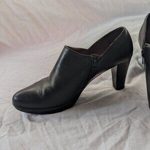 Wonders Spain black leather heeled ankle booties shooties EU 40/US 9